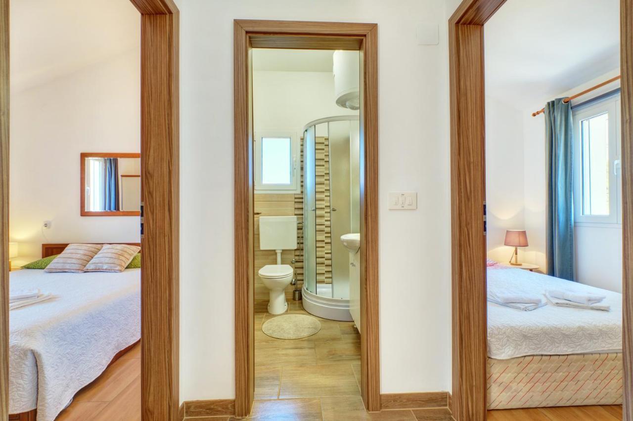 Apartment Tena Veli Losinj Exterior photo