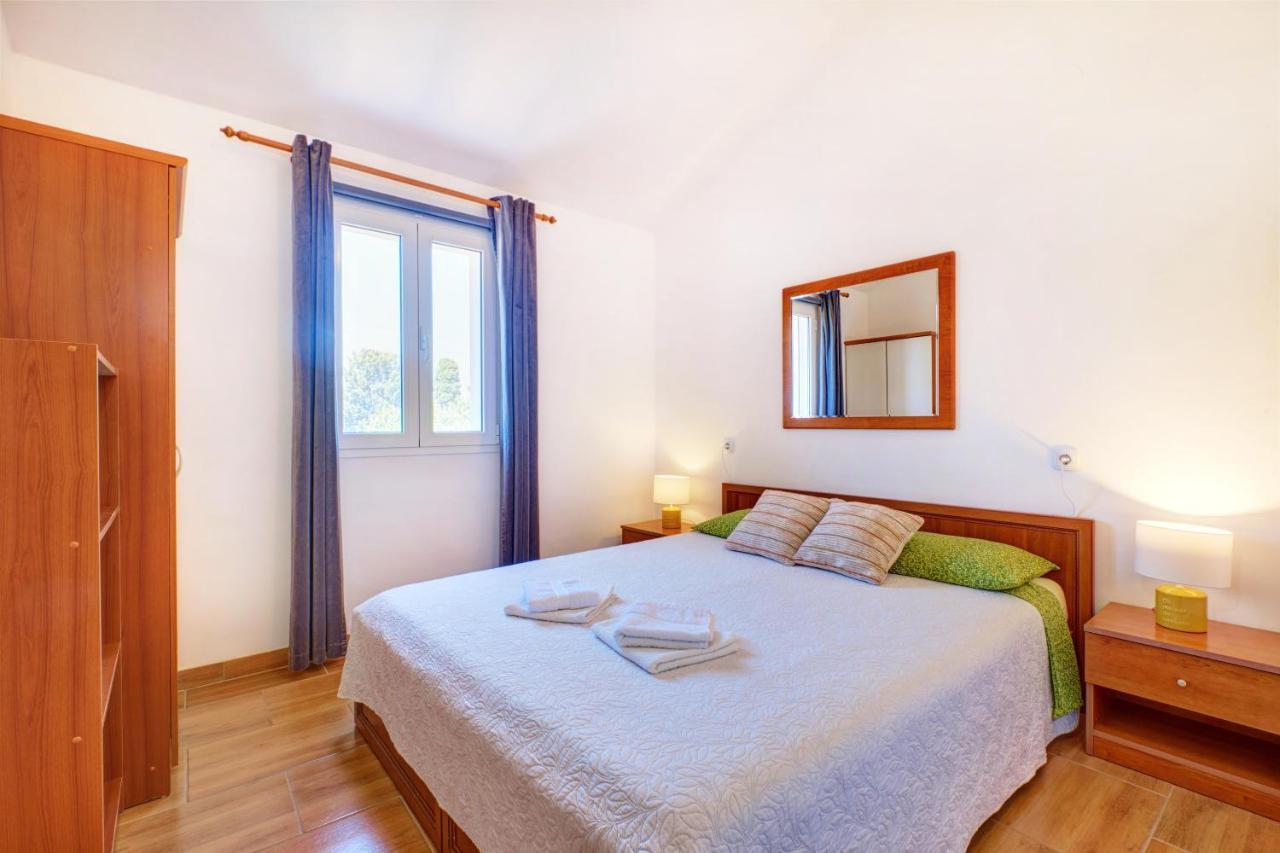 Apartment Tena Veli Losinj Exterior photo