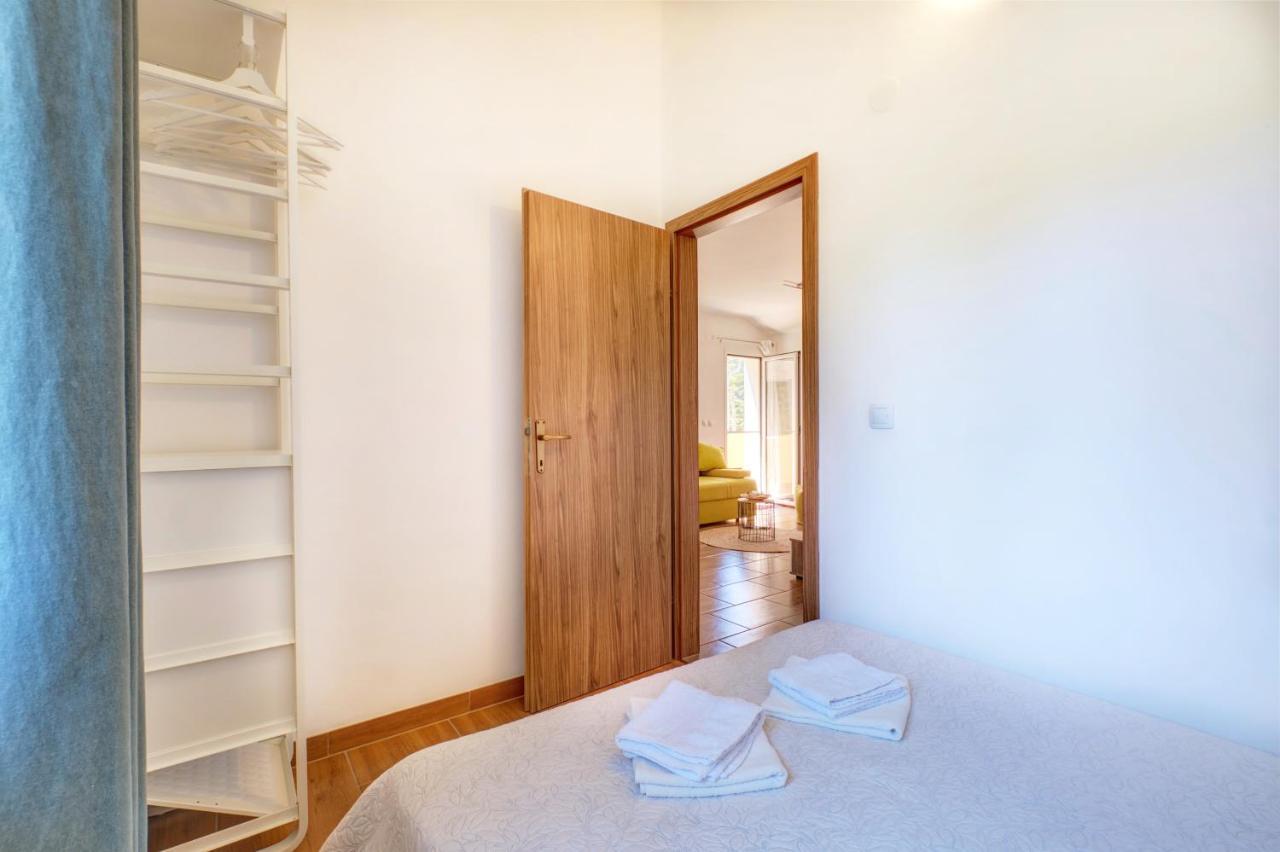 Apartment Tena Veli Losinj Exterior photo