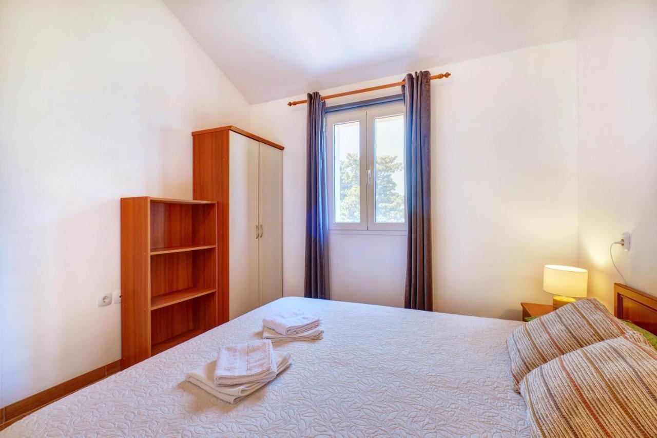 Apartment Tena Veli Losinj Exterior photo