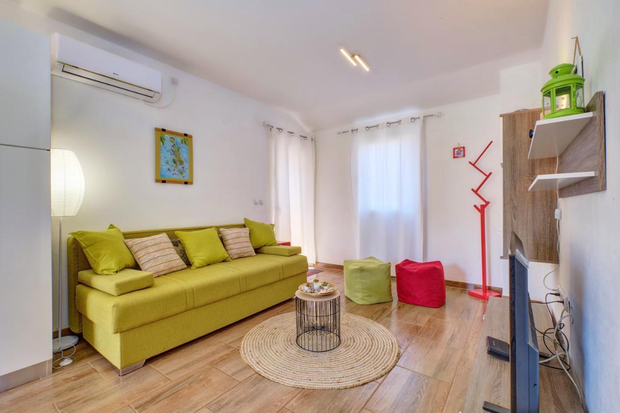 Apartment Tena Veli Losinj Exterior photo