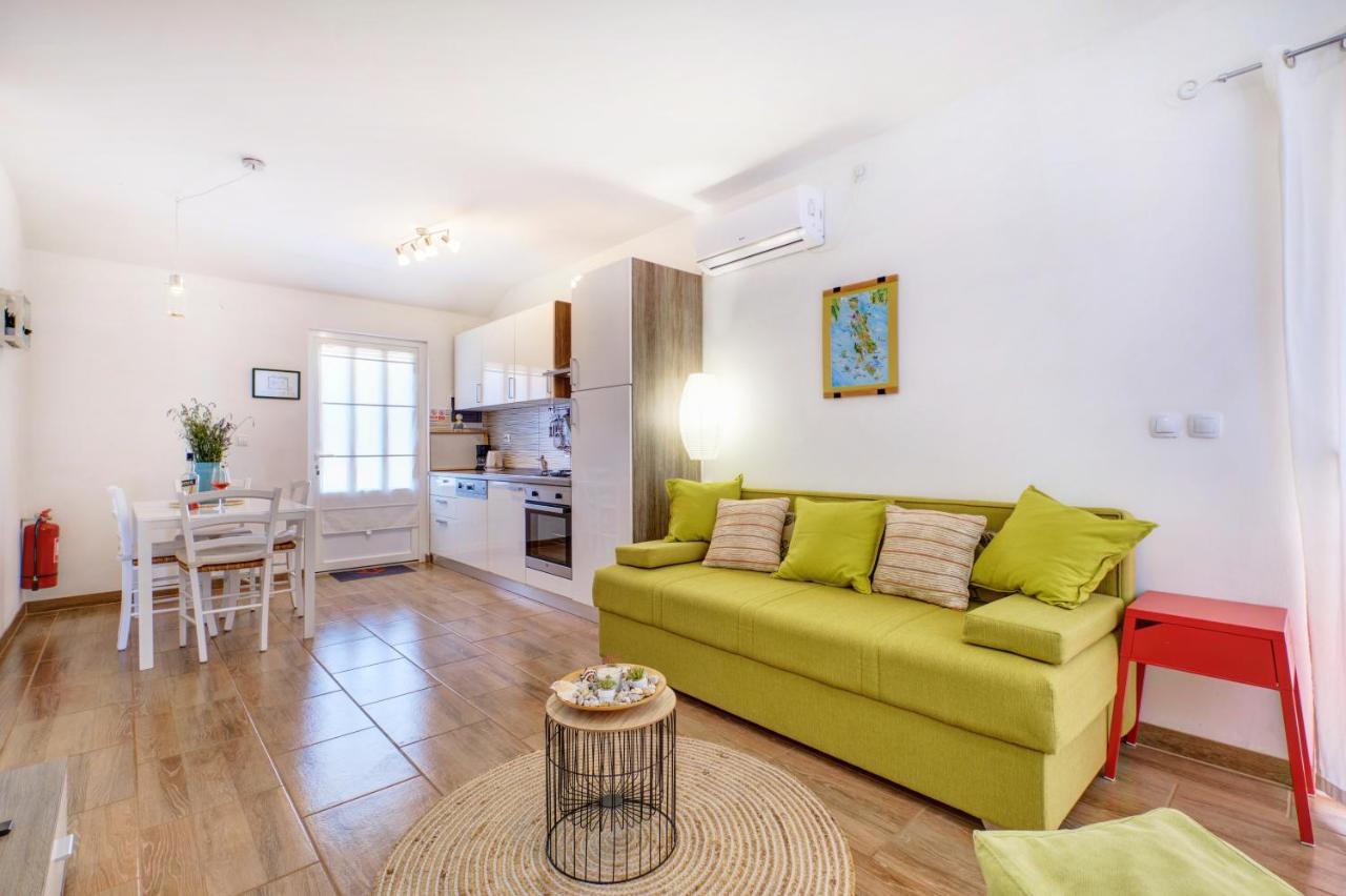 Apartment Tena Veli Losinj Exterior photo